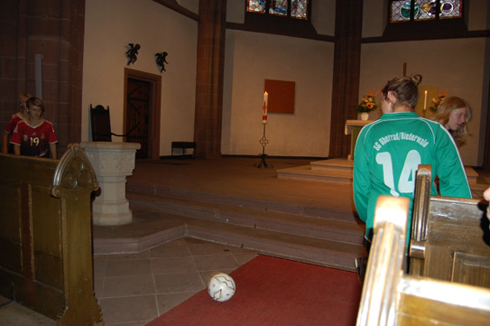 „Fair Pray“ zur Eröffnung der Fanmeile FrauenFußballWM am 25. Juni 2011 in der Dreikönigskirche