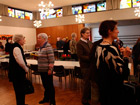 Plaudern nach dem Abendmahl - Tischabendmahl im Kirchsaal im Gemeindezentrum Süd am 27. November 2011